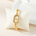 Viktorie – Orologio in oro con cassa ovale.