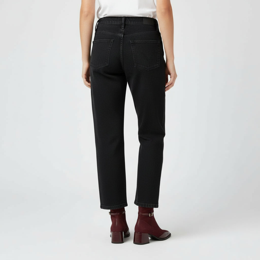 Isa | Elegante Suede Støvler med Medium Hæl